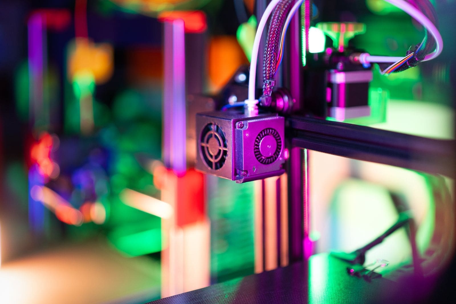 Texas 3D Printing for Cosplay Armor: Bambu, Prusa, Resin, and Garage Reality featured image: hardware components and maker project